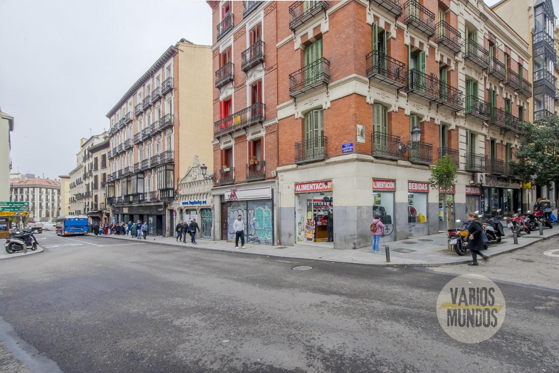 Oasis Para 3 En Sol, Descubre Concepcion Jeronima Madrid Exterior foto