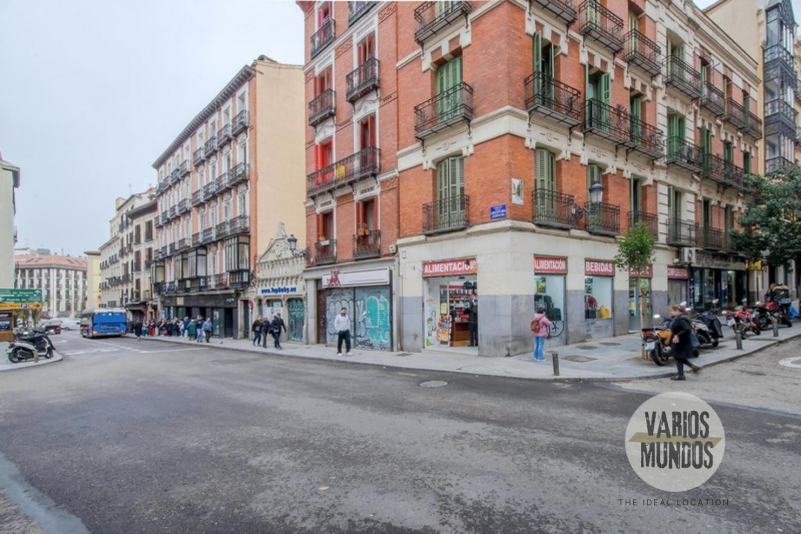 Oasis Para 3 En Sol, Descubre Concepcion Jeronima Madrid Exterior foto